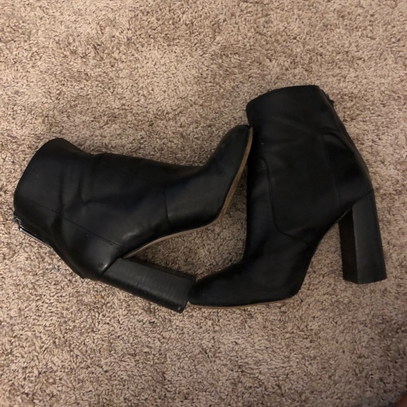 French Connection Stacked Heel Booties 👢 - Picture 2 of 5